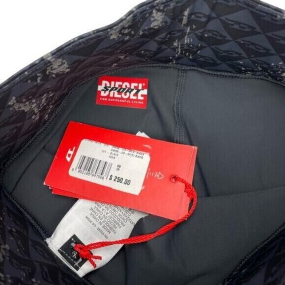 Diesel Sport Womens Monogram Biker Short XS - Picture 7 of 9